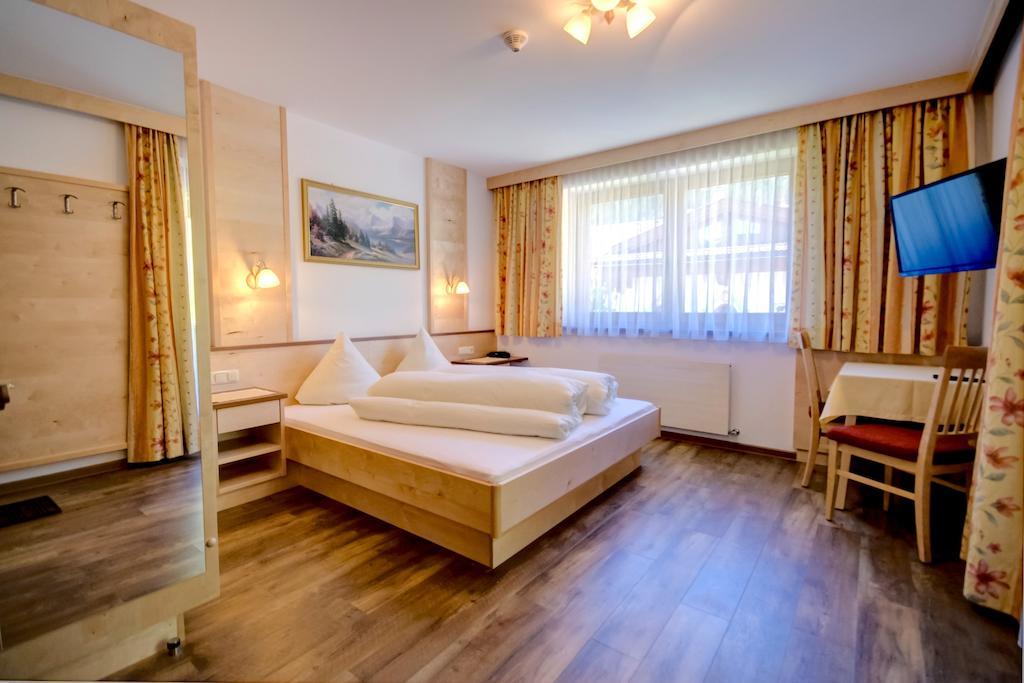 Roasnerhof Apartman Finkenberg Szoba fotó